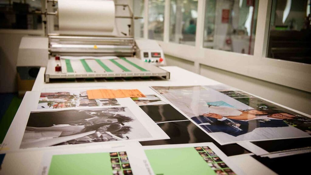 Sauberraum Laminierungsprozess