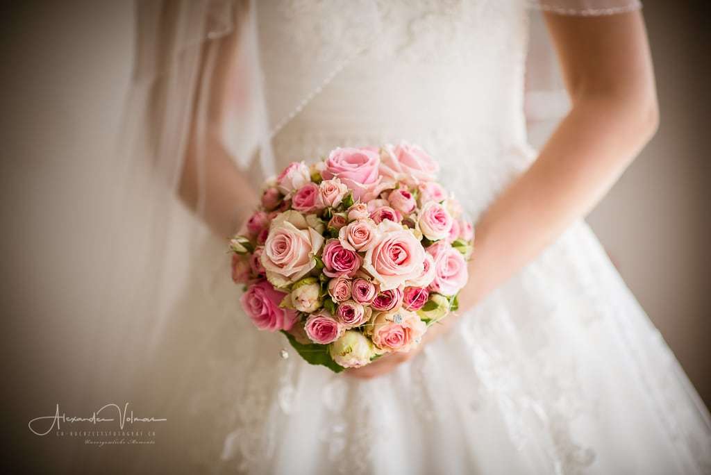Hochzeitsfotograf, Hochzeitsfotograf Schweiz, Hochzeitsfotograf Aarau, Blumenstrauss