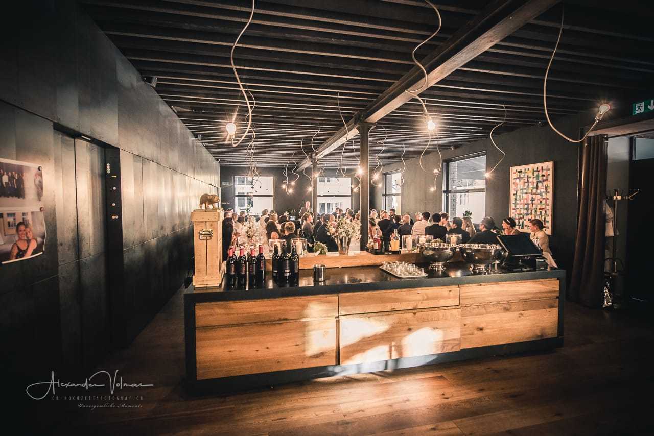 Restaurant Spedition Indoor Hochzeitsfotograf